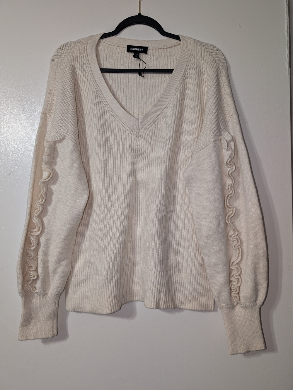 Express Women's Cream V-Neck Ruffle-Trim Knit Sweater